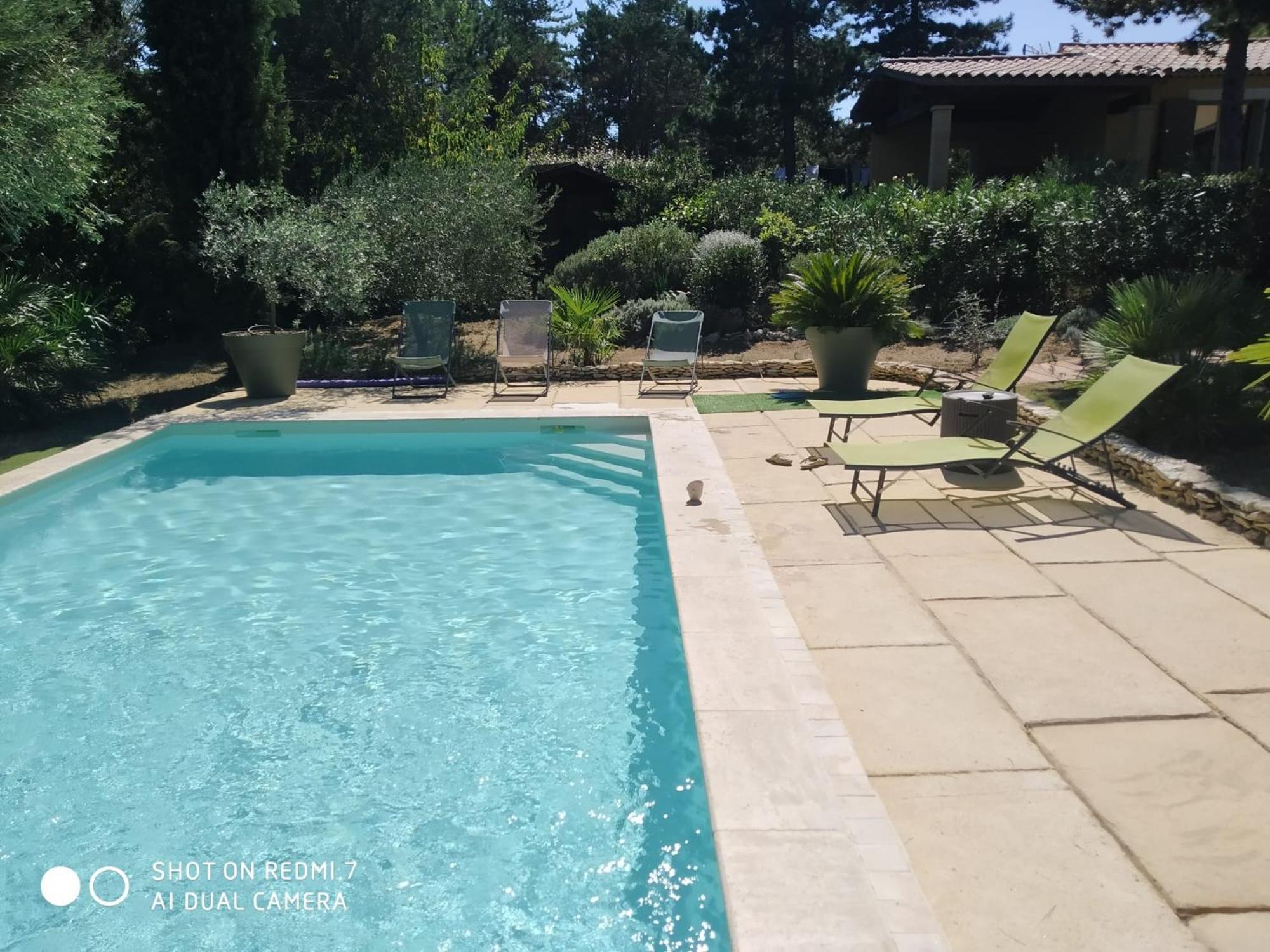 Proche Uzes Petit Gite Avec Grande Cuisine D'Ete Et Piscine Saint-Siffret Екстер'єр фото