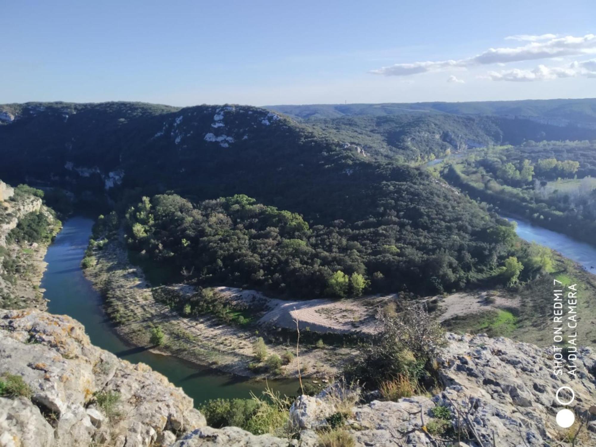 Proche Uzes Petit Gite Avec Grande Cuisine D'Ete Et Piscine Saint-Siffret Екстер'єр фото
